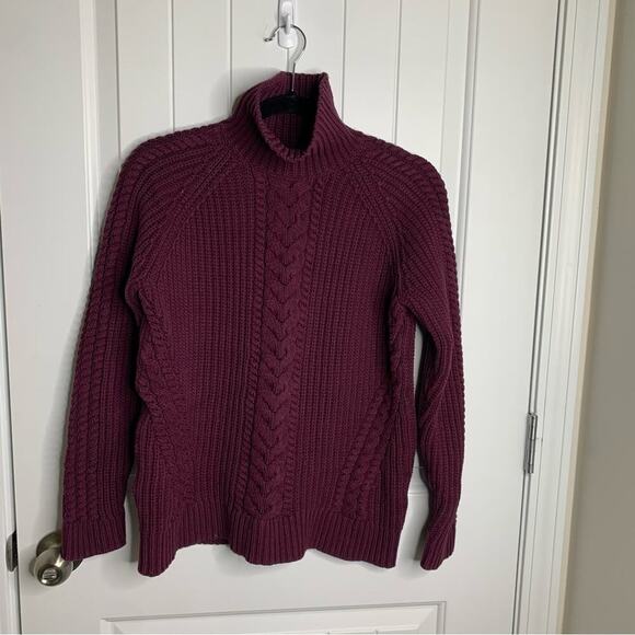 Lululemon bring the cozy chunky cable knit turtleneck sweater size 6 - Picture 4 of 5